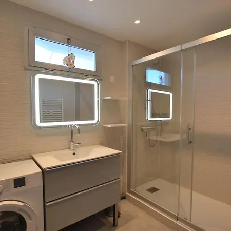 Sur Les Hauteurs Du Suffren Apartamento